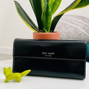 Kate Spade New York | Leather | TRIFOLD Checkbook Wallet | ICONIC Black & Green